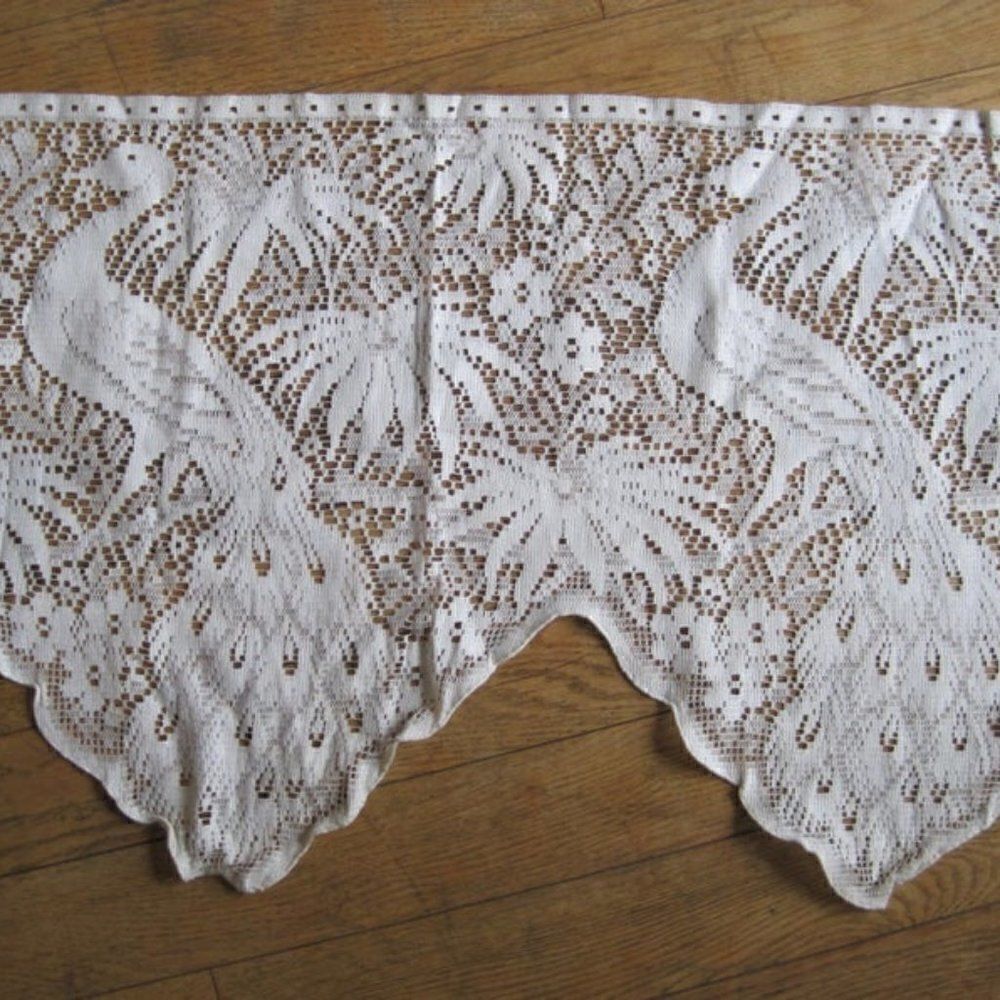 Lace Valance with Peacock Birds White 1 yard VTG